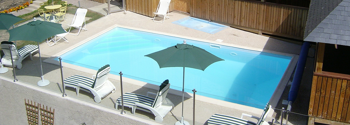 Résidence Ar Peoc'h - Rochefort-en-Terre - Vacancéole - Piscine extérieure chauffée